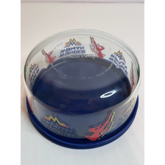 Wonder Woman Pyrex 30oz Glass Storage Container - LE - Picture 4 of 7